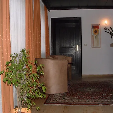 Altstadthotel Schex التوتينغ